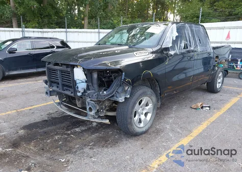 2019 Ram 1500 Big Horn/Lone Star 4X4 5'7 Box z USA, uszkodzony, nr VIN 1C6SRFFT2KN628948